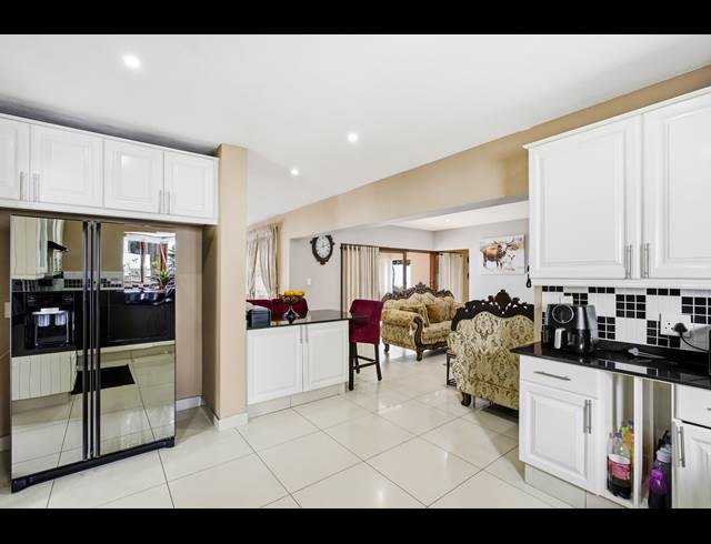 3 BEDROOM HOUSE FOR SALE IN CRAIGAVON